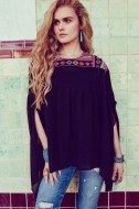 T2890_Two-Lane-Highway-Poncho_Black_3